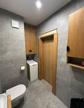 Loft & Balcony شقة فروتسواف