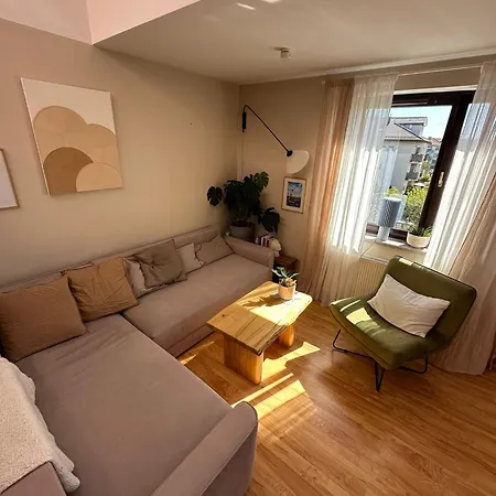 Loft & Balcony شقة